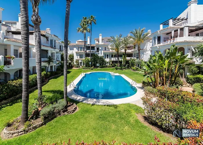 Apartment Modern 2 Bedroom Penthouse W/ Terrace, Pool & Bbq Marbella