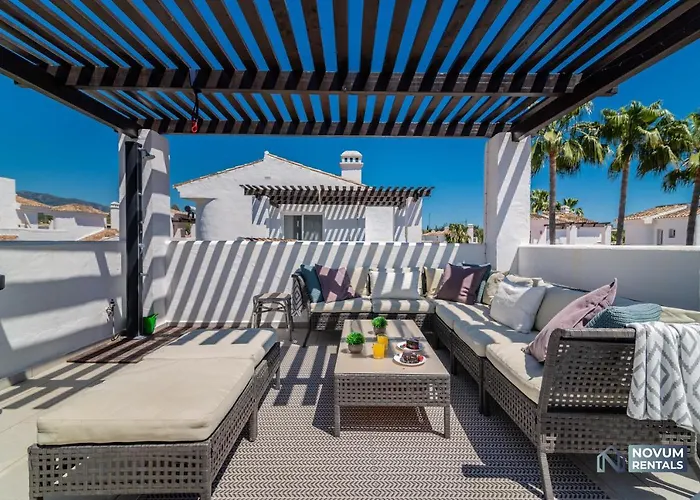 Modern 2 Bedroom Penthouse W/ Terrace, Pool & Bbq * Marbella