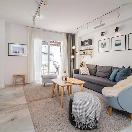 דירה Modern 2 Bedroom Penthouse W/ Terrace, Pool & Bbq מארבלה