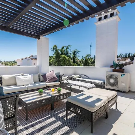 Modern 2 Bedroom Penthouse W/ Terrace, Pool & Bbq Appartement Marbellac