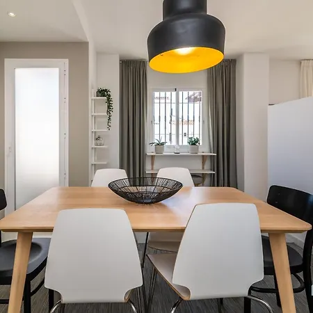 公寓 Modern 2 Bedroom Penthouse W/ Terrace, Pool & Bbq *