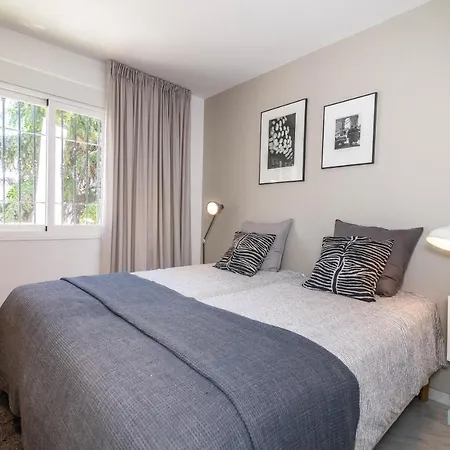 Modern 2 Bedroom Penthouse W/ Terrace, Pool & Bbq Appartement Marbellac
