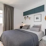 Appartement Modern 2 Bedroom Penthouse W/ Terrace, Pool & Bbq *