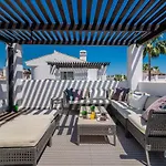 Modern 2 Bedroom Penthouse W/ Terrace, Pool & Bbq * Marbella