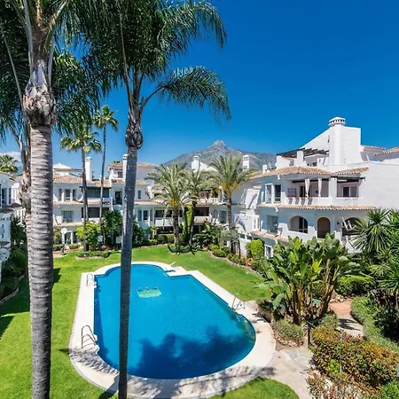 Modern 2 Bedroom Penthouse W/ Terrace, Pool & Bbq Apartamento *