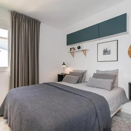 Apartamento Modern 2 Bedroom Penthouse W/ Terrace, Pool & Bbq *